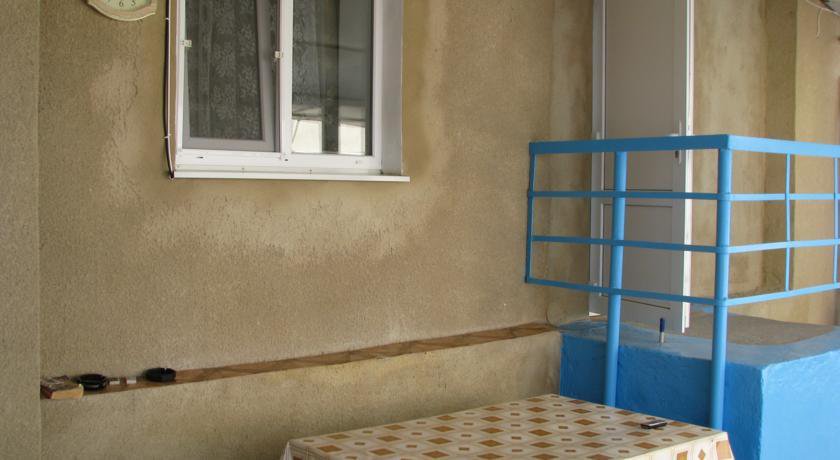 Хостел Rooms in Guest House Судак-8