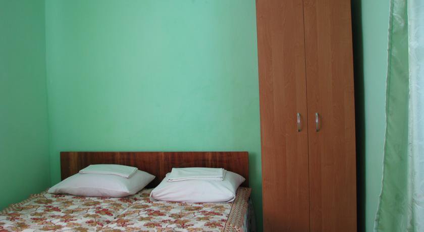 Хостел Rooms in Guest House Судак
