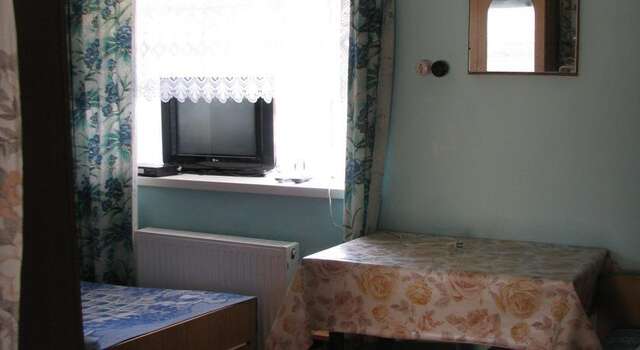 Хостел Rooms in Guest House Судак-9