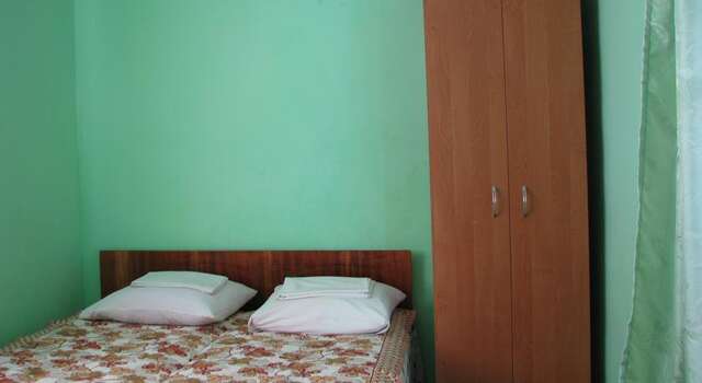 Хостел Rooms in Guest House Судак-10